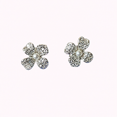 Kirara  Studs